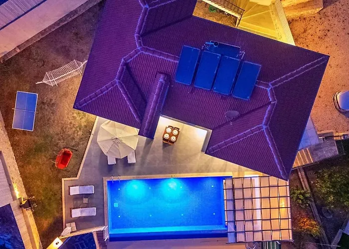 Вилла İslamlar 2 Bedroom With Private Pool