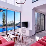 İslamlar 2 Bedroom With Private Pool Kalkan