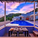 İslamlar 2 Bedroom With Private Pool וילה קלקן
